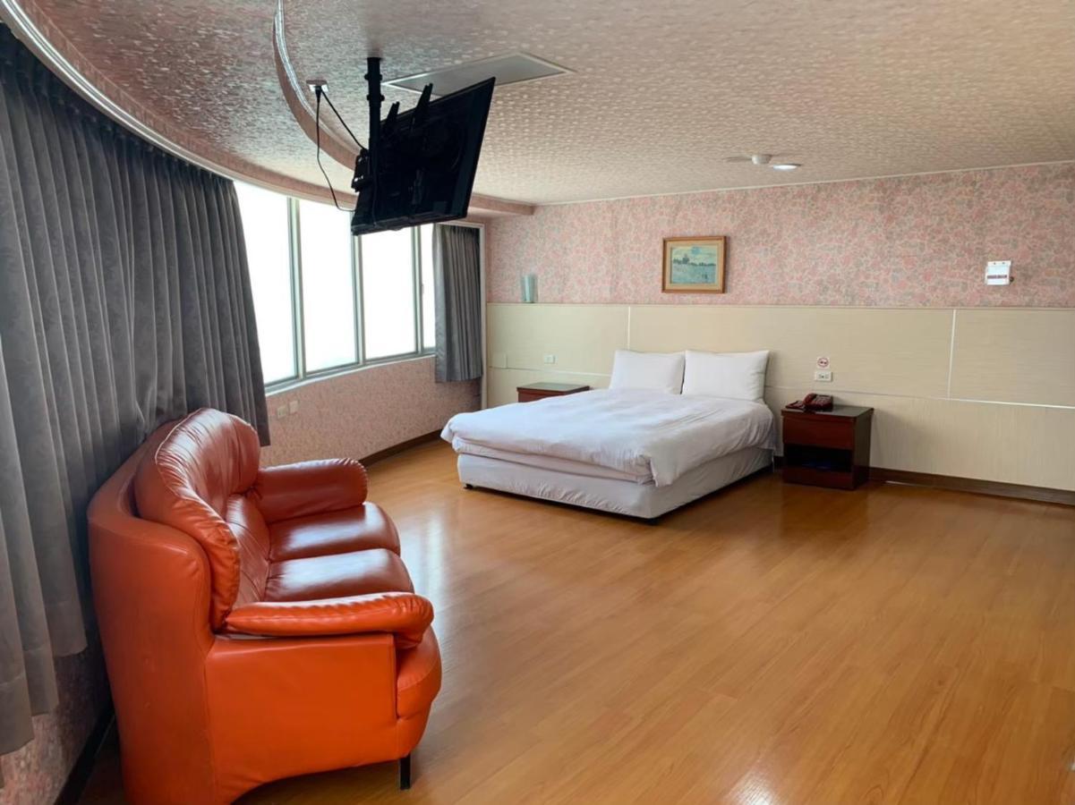Long Siang Hotel Kaohsiung Luaran gambar