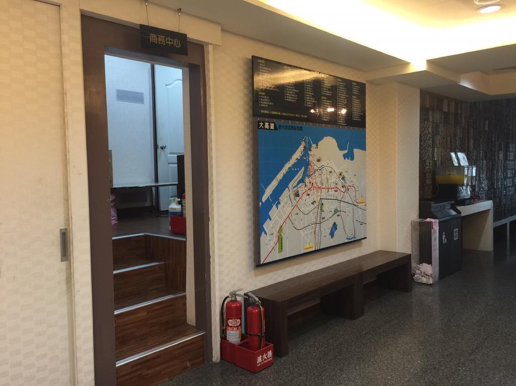 Long Siang Hotel Kaohsiung Luaran gambar