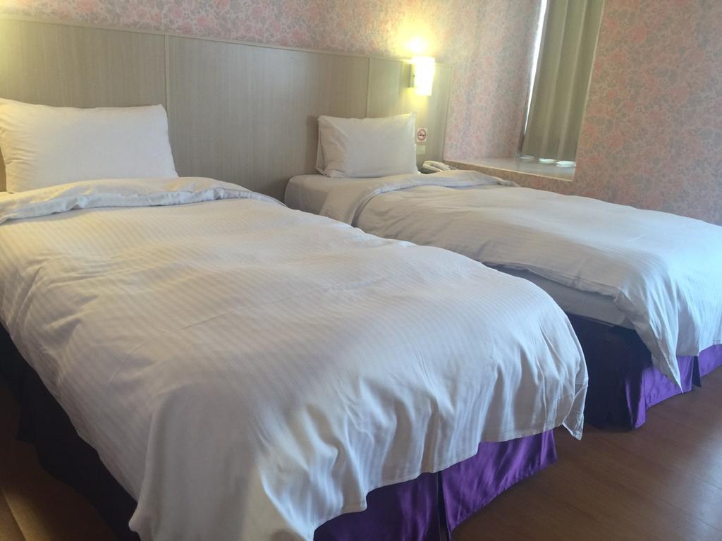 Long Siang Hotel Kaohsiung Luaran gambar