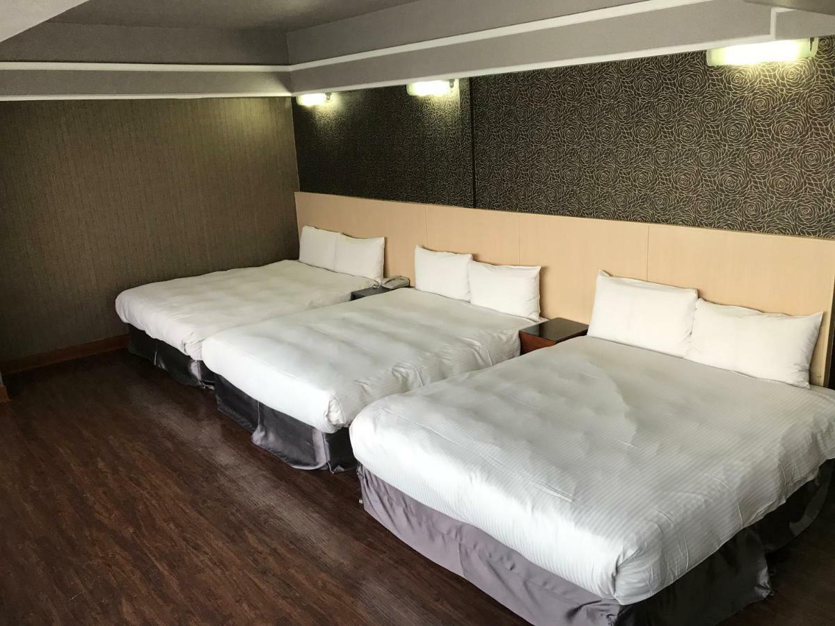 Long Siang Hotel Kaohsiung Luaran gambar